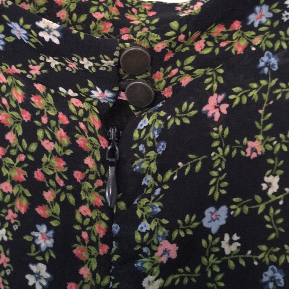 •Forever 21 Floral 3/4 Sleeve Dress• - Picture 4 of 7